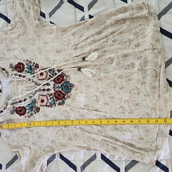 Vintage America Cream Floral Top - Picture 5 of 5